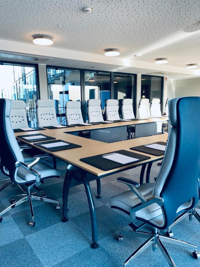 Intergroup Business & Design Hotel Ingolstadt Kosching Exterior photo